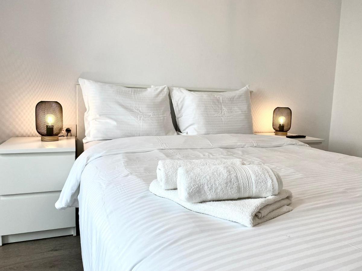 Astoria Apartment - Pet Friendly Брашов Екстер'єр фото