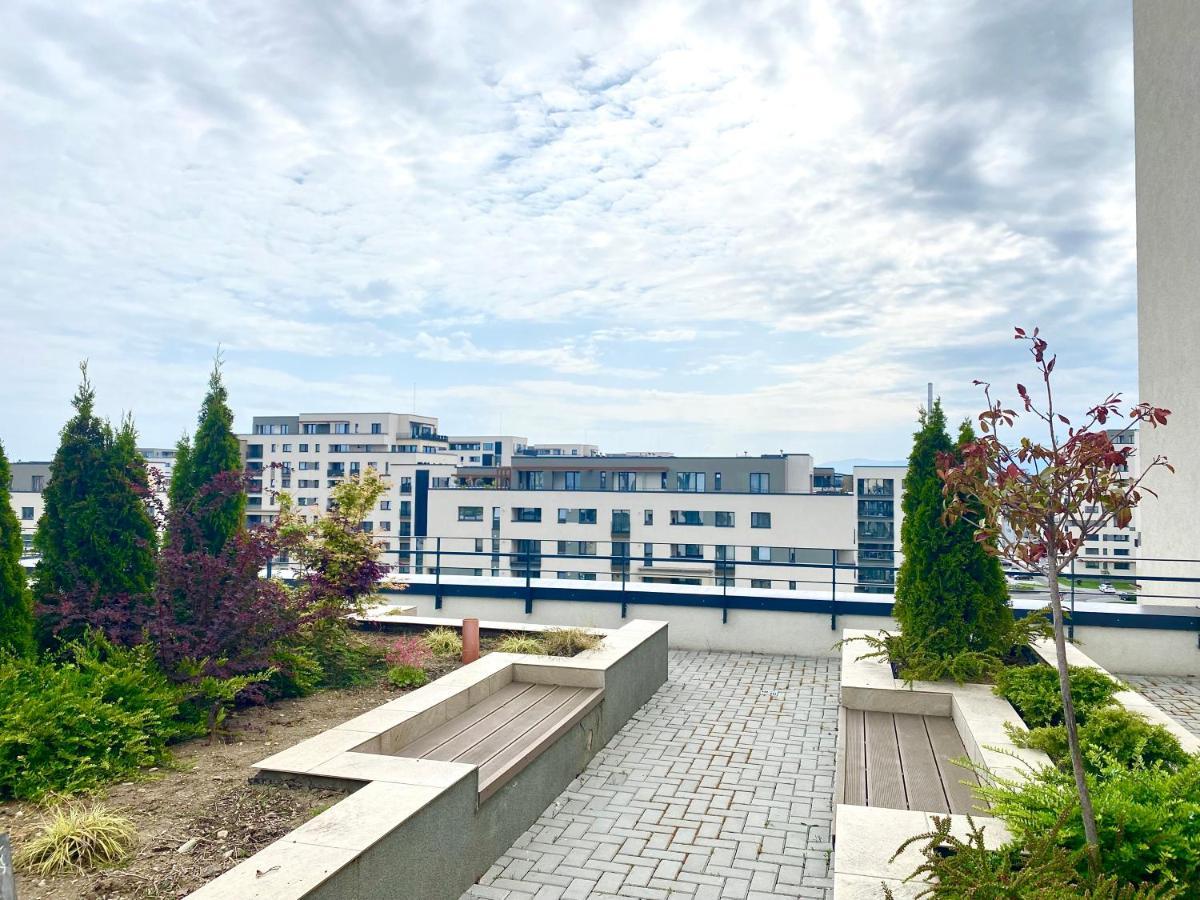 Astoria Apartment - Pet Friendly Брашов Екстер'єр фото